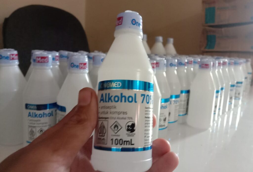 Akibat racikan alkohol 70 persen dengan serbuk minuman berenergi menyebabkan 3 pelajar Tasikmalaya tewas.