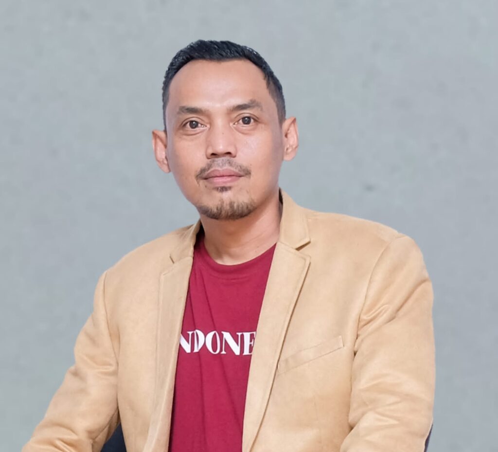 Ketua Generasi Muda NU Kota Tasikmalaya Miftah Farid mendesak kasus perusakan mobil ulama di Kota Tasikmalaya harus segera diusut tuntas oleh pihak kepolisian.