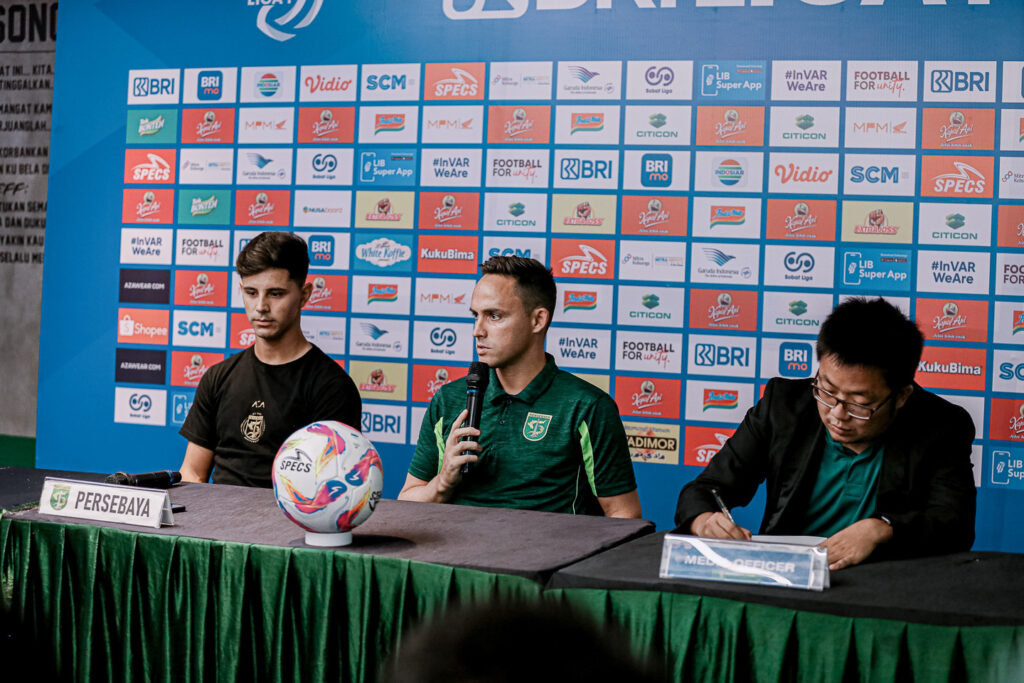 Persebaya bisa langkahi Persib dan Persija Jakarta jika hasil lawan PSS Sleman sempurna.