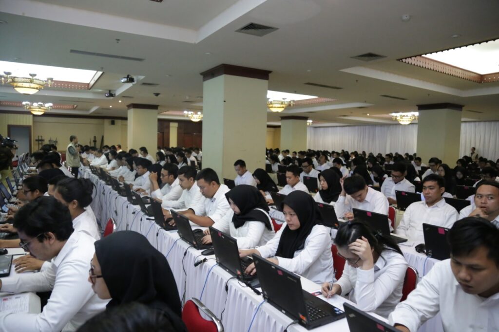 Ilustrasi. Formasi CPNS 2024 untuk lulusan SMA-SMK dibuka.