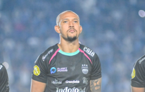 Bek Persib Gustavo Franca tak gentar status Arema FC juara Piala Presiden 2024.