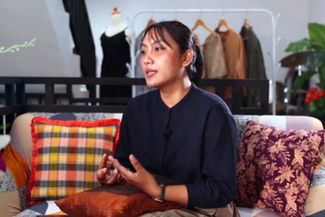 Tren baru usaha clothing, kisah inspiratif pengusaha muda yang membangun bisnis saat kuliah.