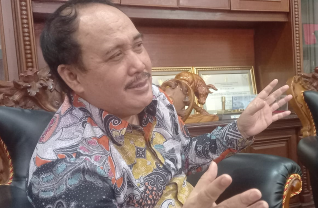 Bupati Pangandaran Jeje Wiradinata akan cuti karena maju sebagai Calon Gubernur Jawa Barat pada Pilgub Jabar 2024.